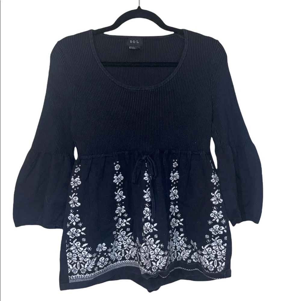 Black Quarter Length Sleeve Top with Floral Bottom Design